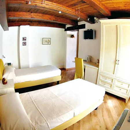 La Gatta Sul Tetto 3*