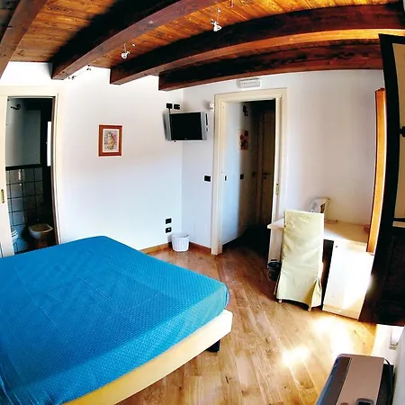 La Gatta Sul Tetto 3* Rossano