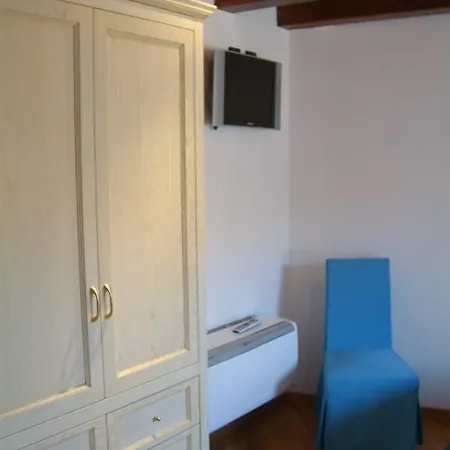 La Gatta Sul Tetto Rossano