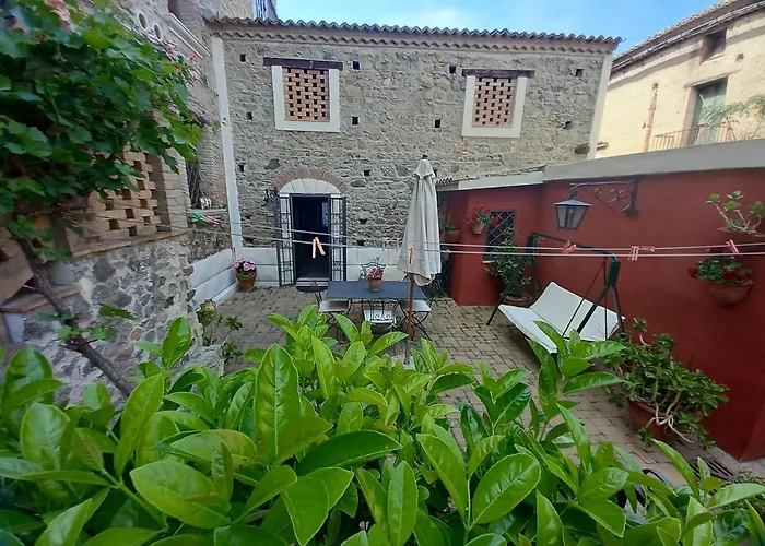 La Gatta Sul Tetto Alojamento de Acomodação e Pequeno-almoço Rossano